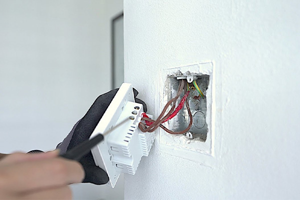 Cách lắp đặt ổ cắm điện trong nhà