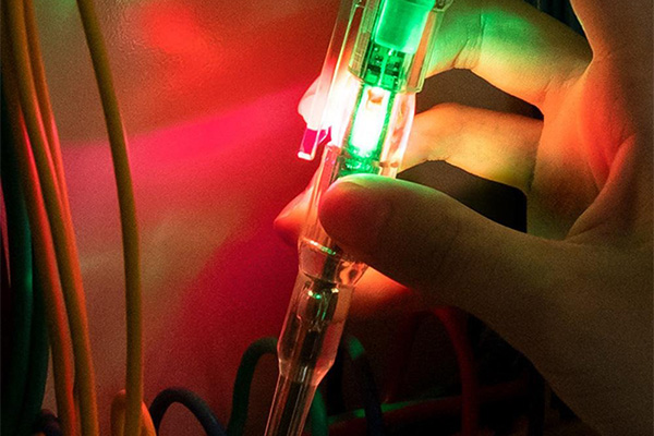 Cách sử dụng bút thử điện an toàn