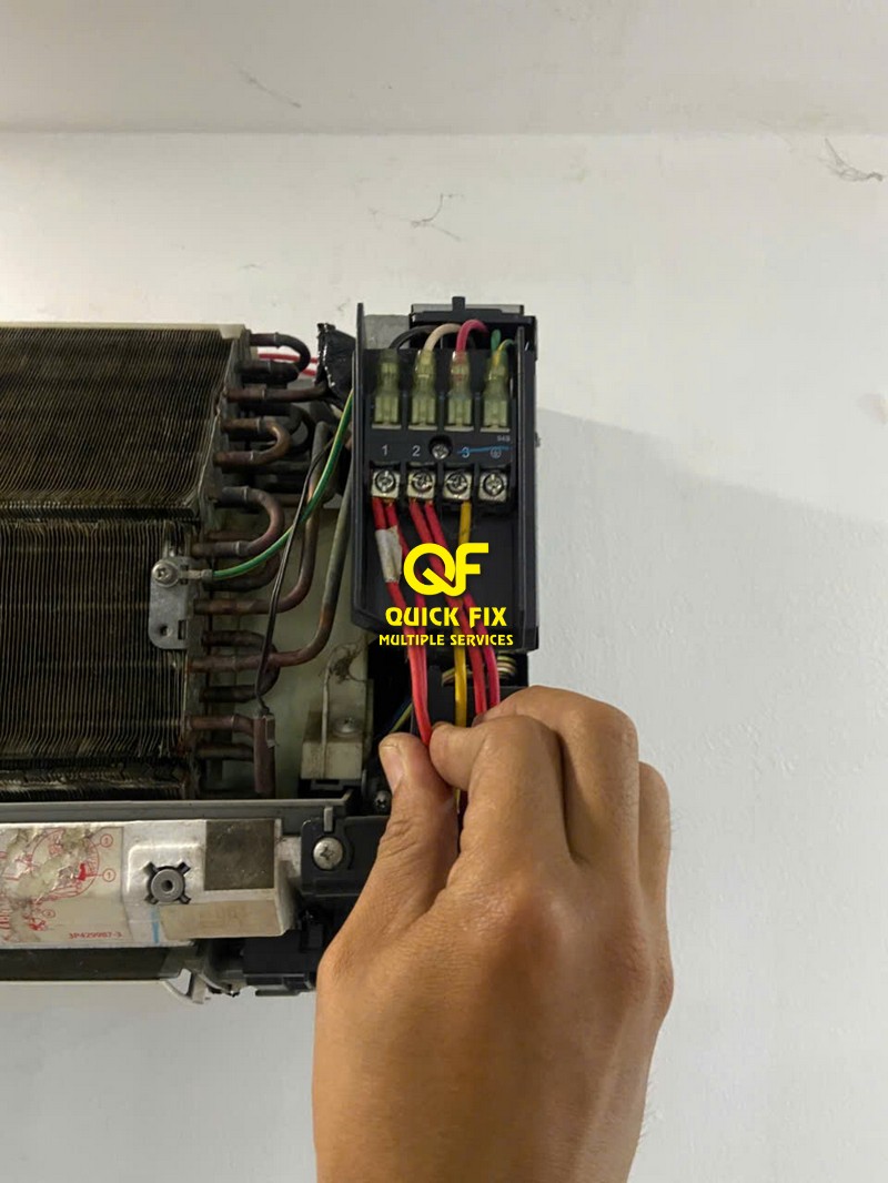 Vệ Sinh Dàn Lạnh Tại Nhà Quận 12: Đánh Bay Bụi Bẩn, Giá Tốt