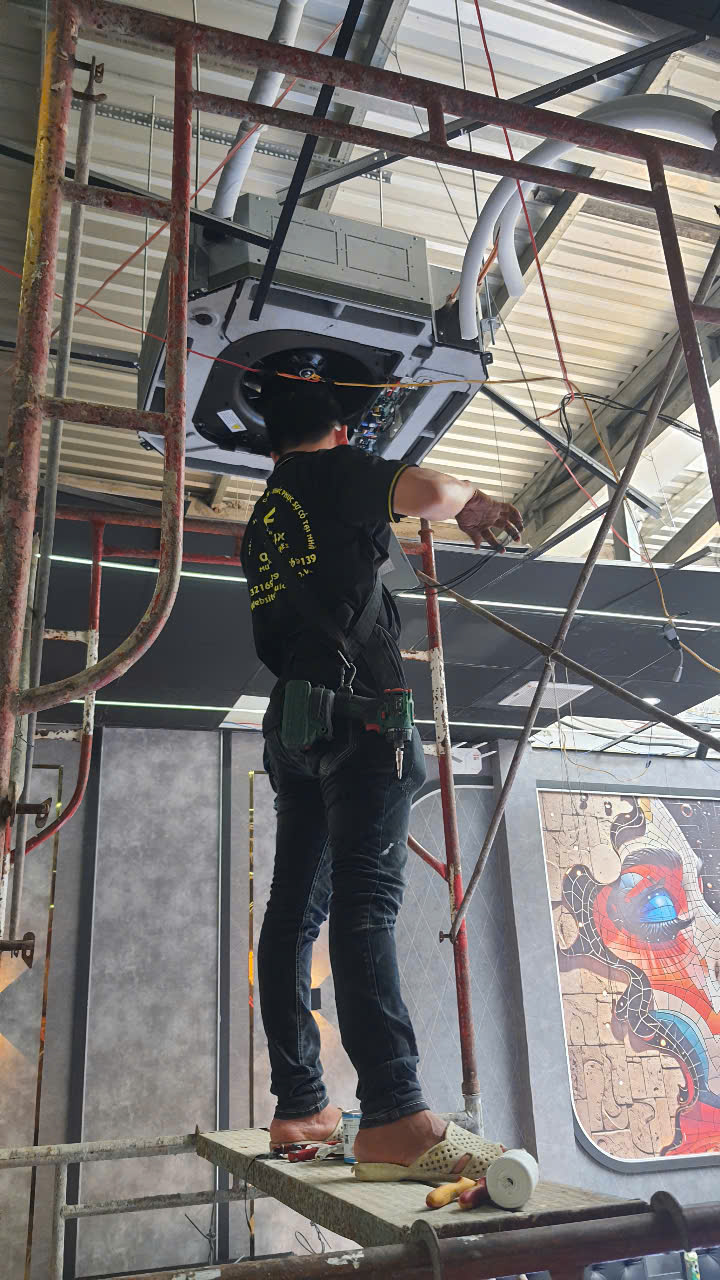 Địa chỉ sửa máy lạnh quận 12 HCM【Đại 0932.169.139】Quick Fix