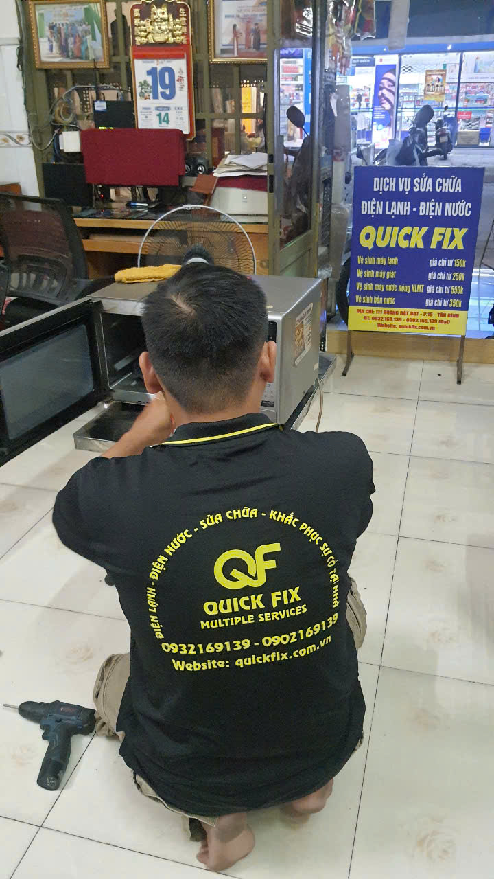 Sửa Lò Vi Sóng Quận Tân Phú HCM Chuyên Nghiệp – Có Mặt Sau 30 Phút Gọi