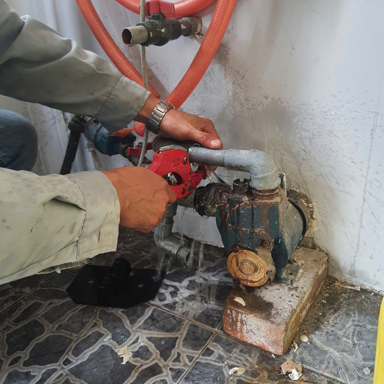 Sửa Máy Bơm Nước Không Lên TpHCM, Dịch Vụ Uy Tín Giá Tốt Tại QuickFix