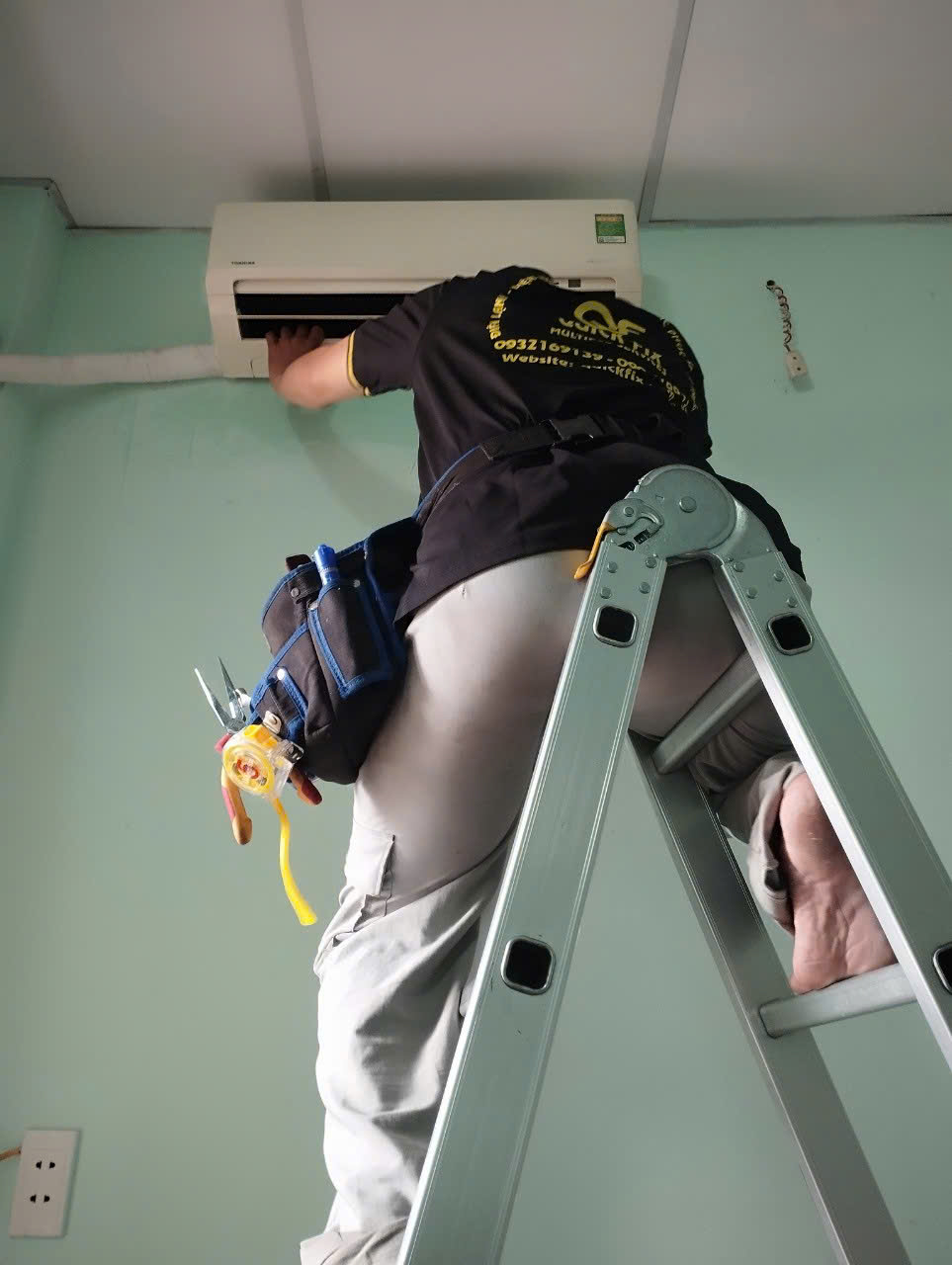 Dịch Vụ Vệ Sinh Sửa Máy Lạnh Quận 5 Uy Tín, Lh 0932.169.139 