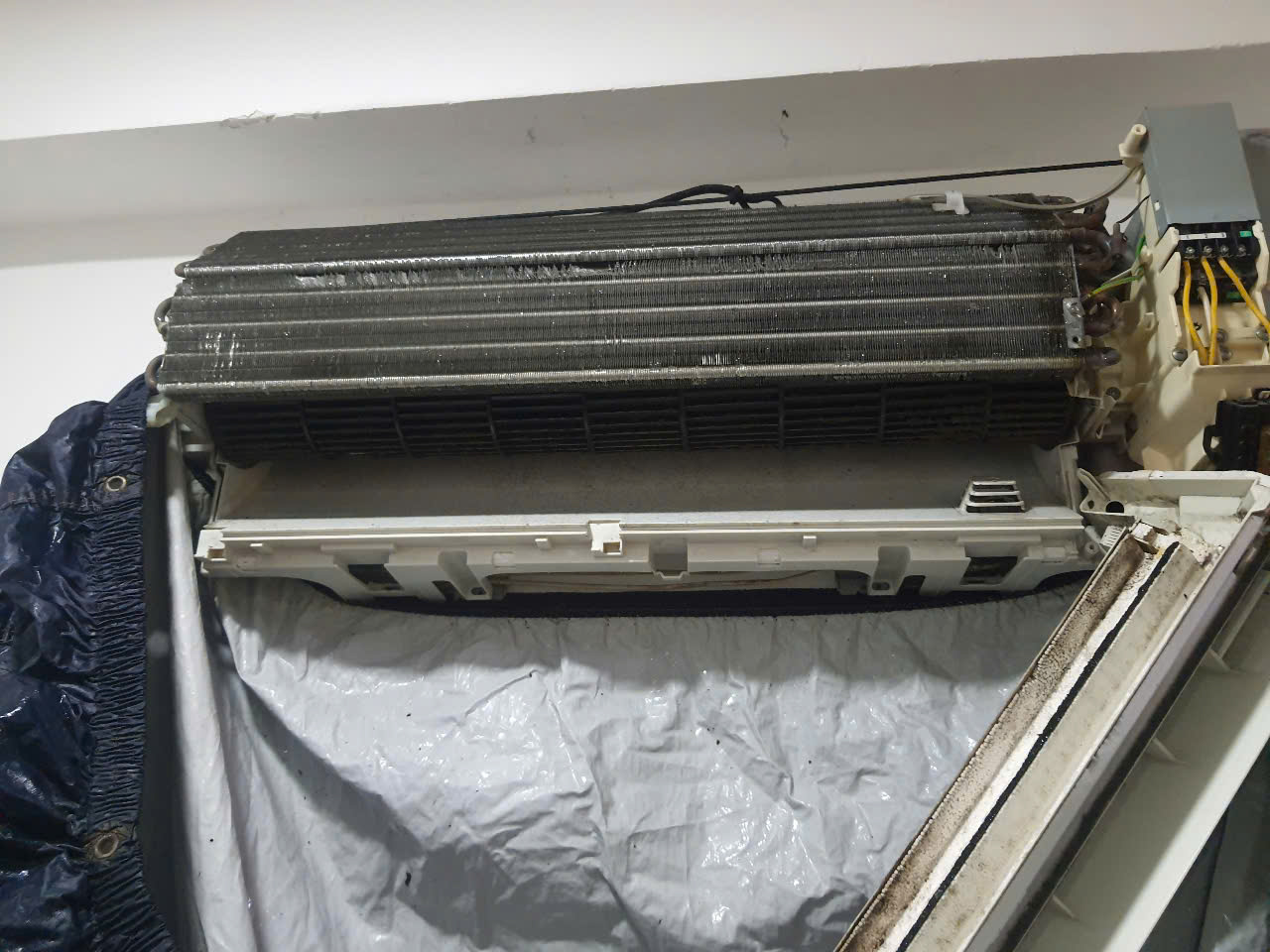 Thợ Sửa Máy Lạnh TP. Thủ Đức Giá Rẻ 【Lh 0932.169.139 】