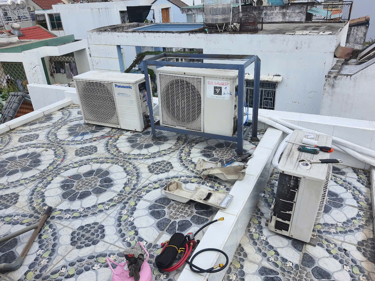 Sửa Máy Lạnh Tại Nhà tại TP.HCM-Có Mặt 30 Phút, Giá Rẻ