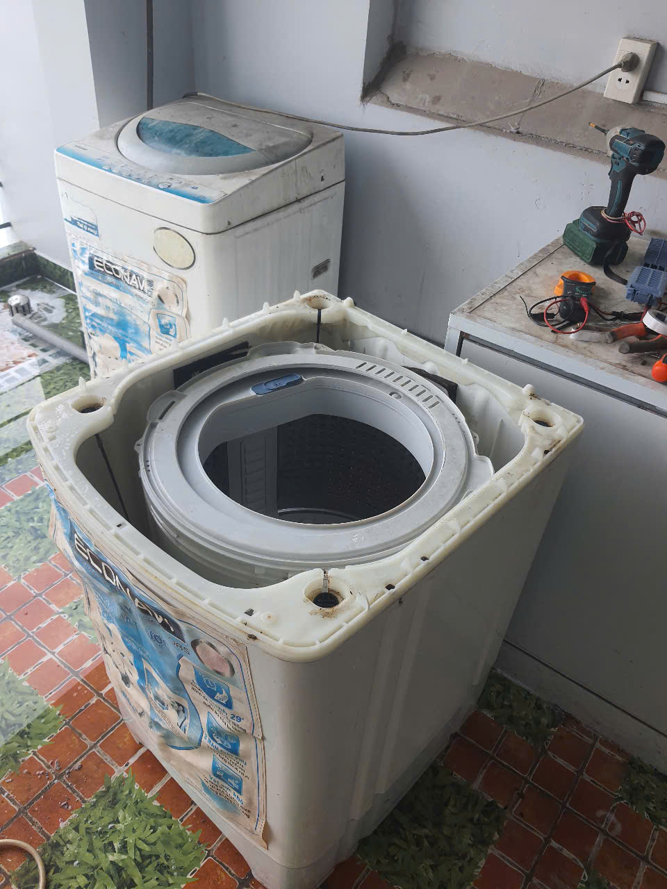 Sửa máy giặt Tại Quận 10 TPHCM | Cam kết hết lỗi mới lấy tiền - BH 1 năm