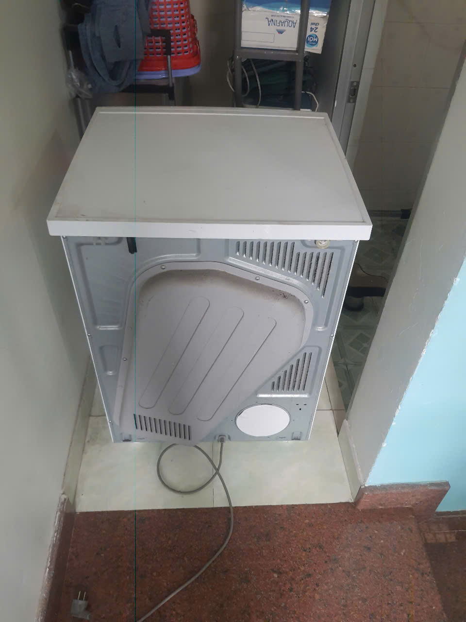 Dịch Vụ Vệ Sinh Máy Sấy Quận 4: Hết Mùi Hôi, Sấy Khô Nhanh