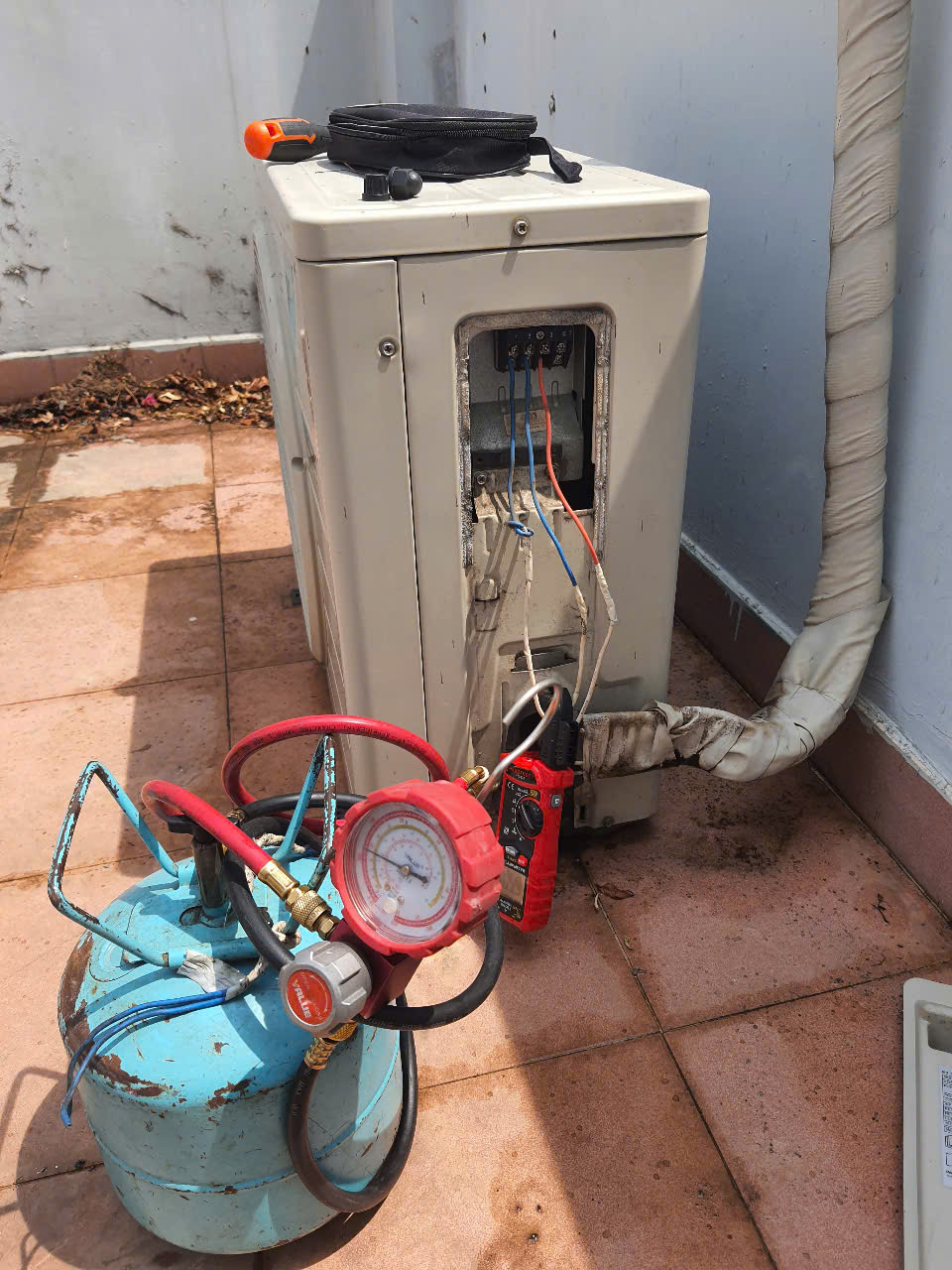 #1 Sửa máy lạnh tại Cát Lái quận 2 - Bảo hành dài hạn 0902.169.139