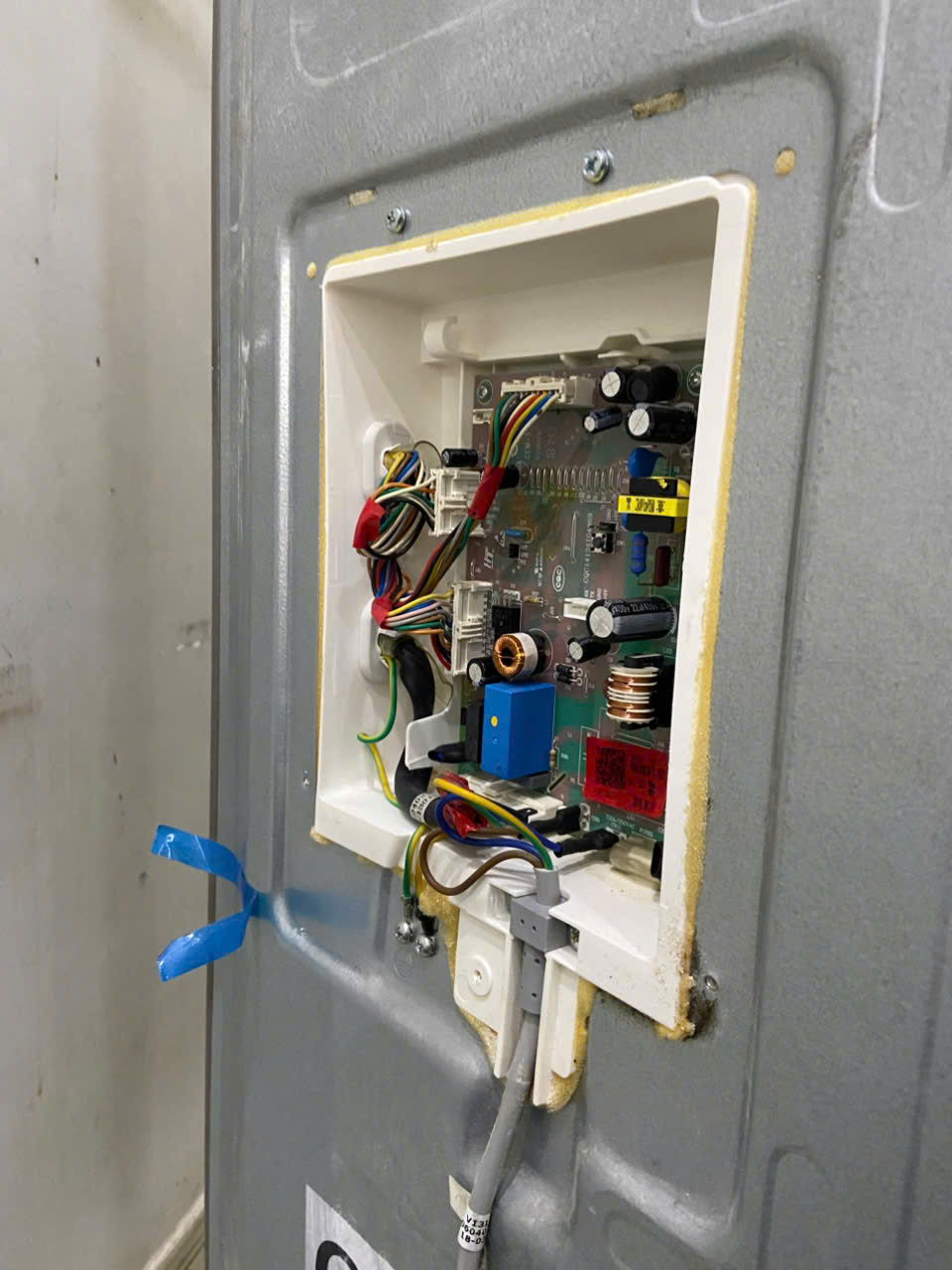 Sửa Tủ Lạnh Tận Nhà Quận Tân Phú TP.HCM – Khắc Phục Nhanh Mọi Hư Hỏng