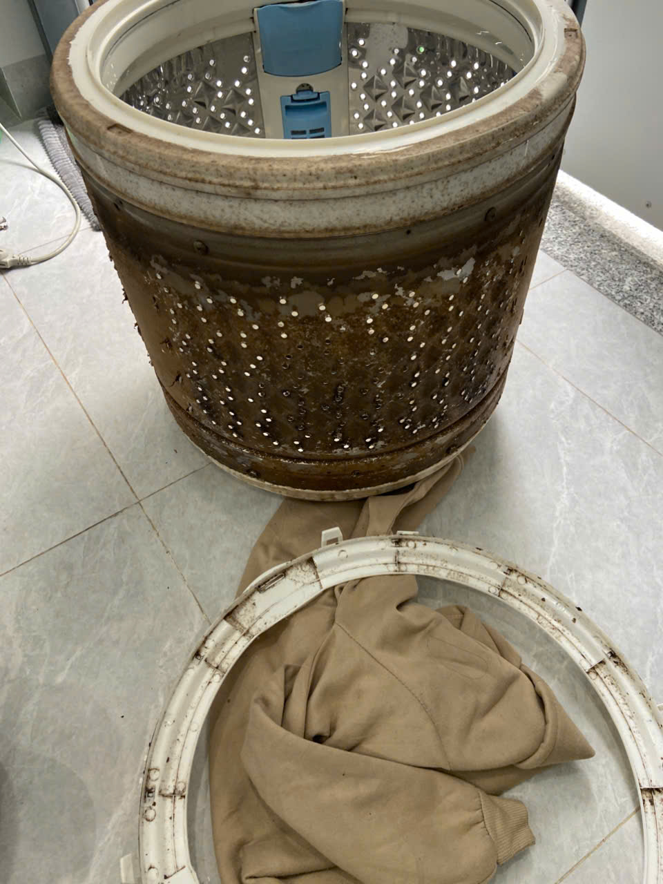 Vệ sinh máy giặt Quận 2 Giá Rẻ: Sạch 99% - Diệt Khuẩn - Có Mặt Ngay