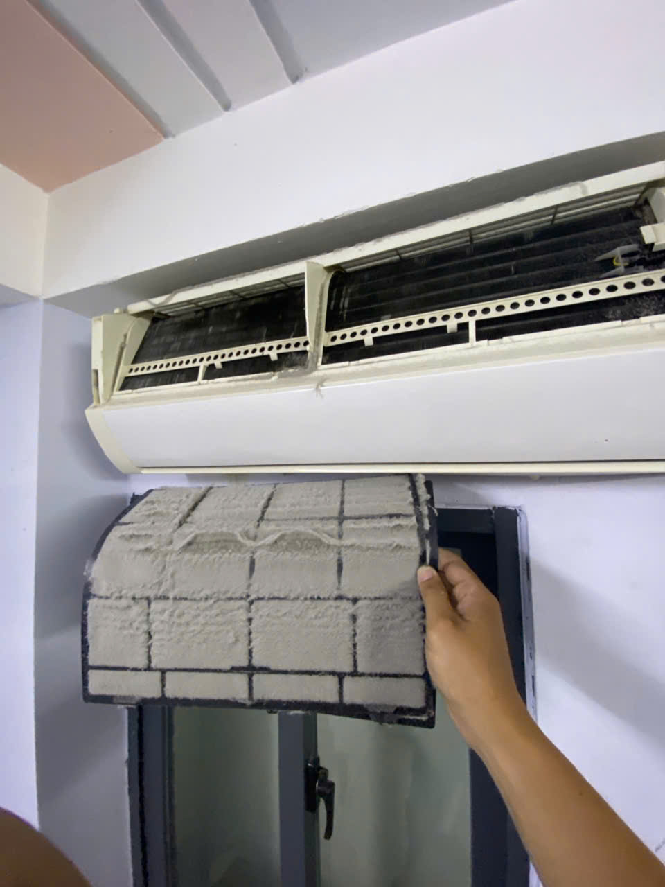 Máy Lạnh Không Lạnh – 10 Nguyên Nhân Phổ Biến Nhất 2025