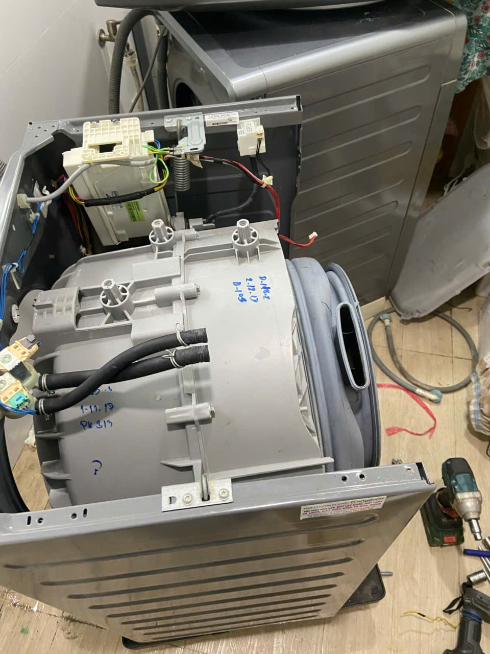 Sửa và Vệ Sinh Máy Giặt Quận 3 TPHCM - Có Mặt Sau 15 Phút #TOP1