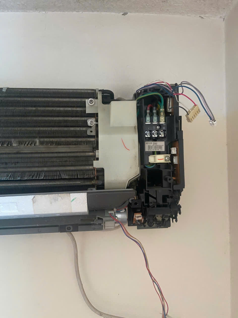 Đơn Vị Sửa Máy Lạnh Quận Tân Bình Giá Rẻ Tận Nơi, 0932.169.139 