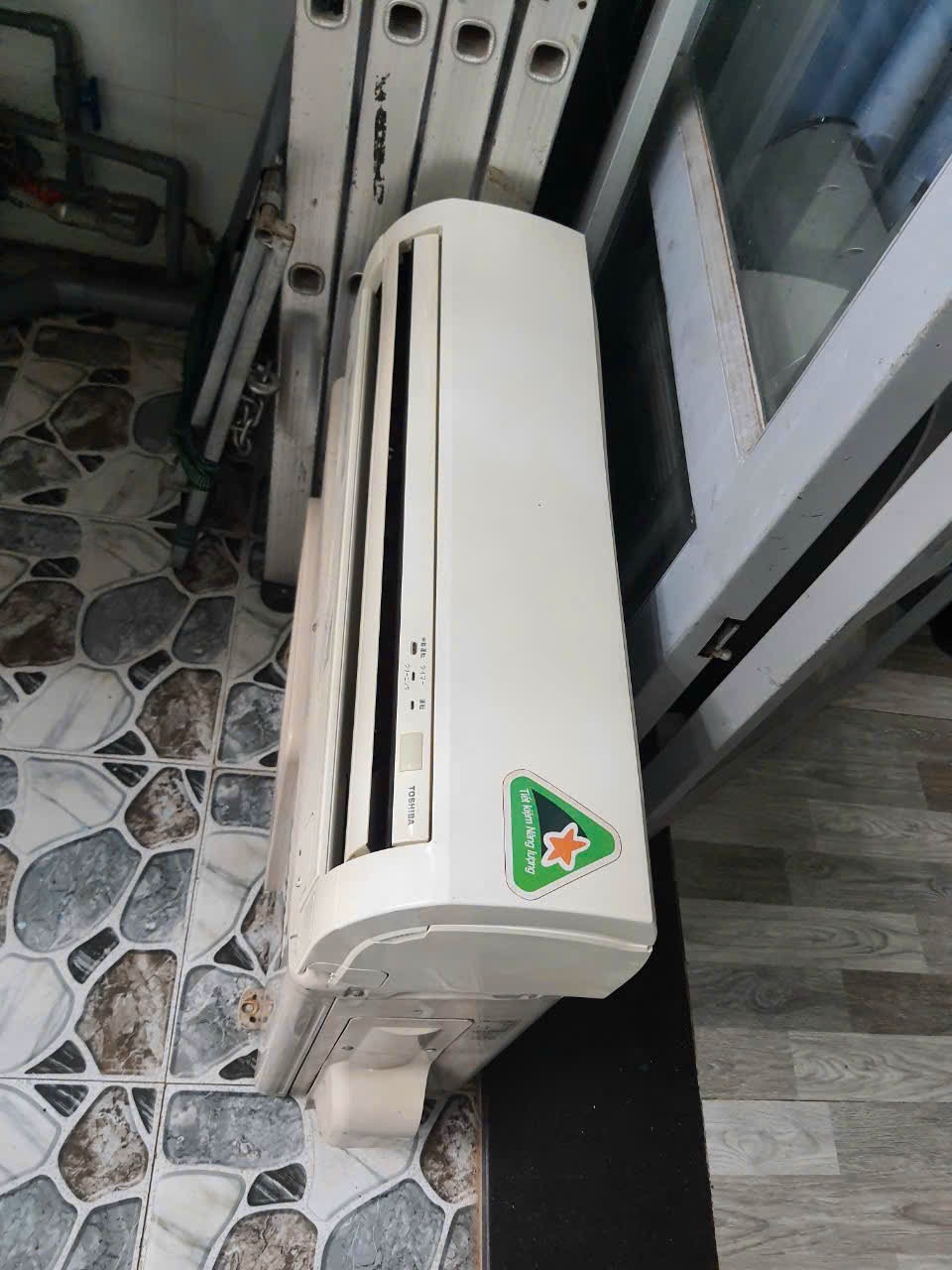 Thu Mua Máy Lạnh Inverter Cũ TPHCM: Định Giá Đúng Tình Trạng