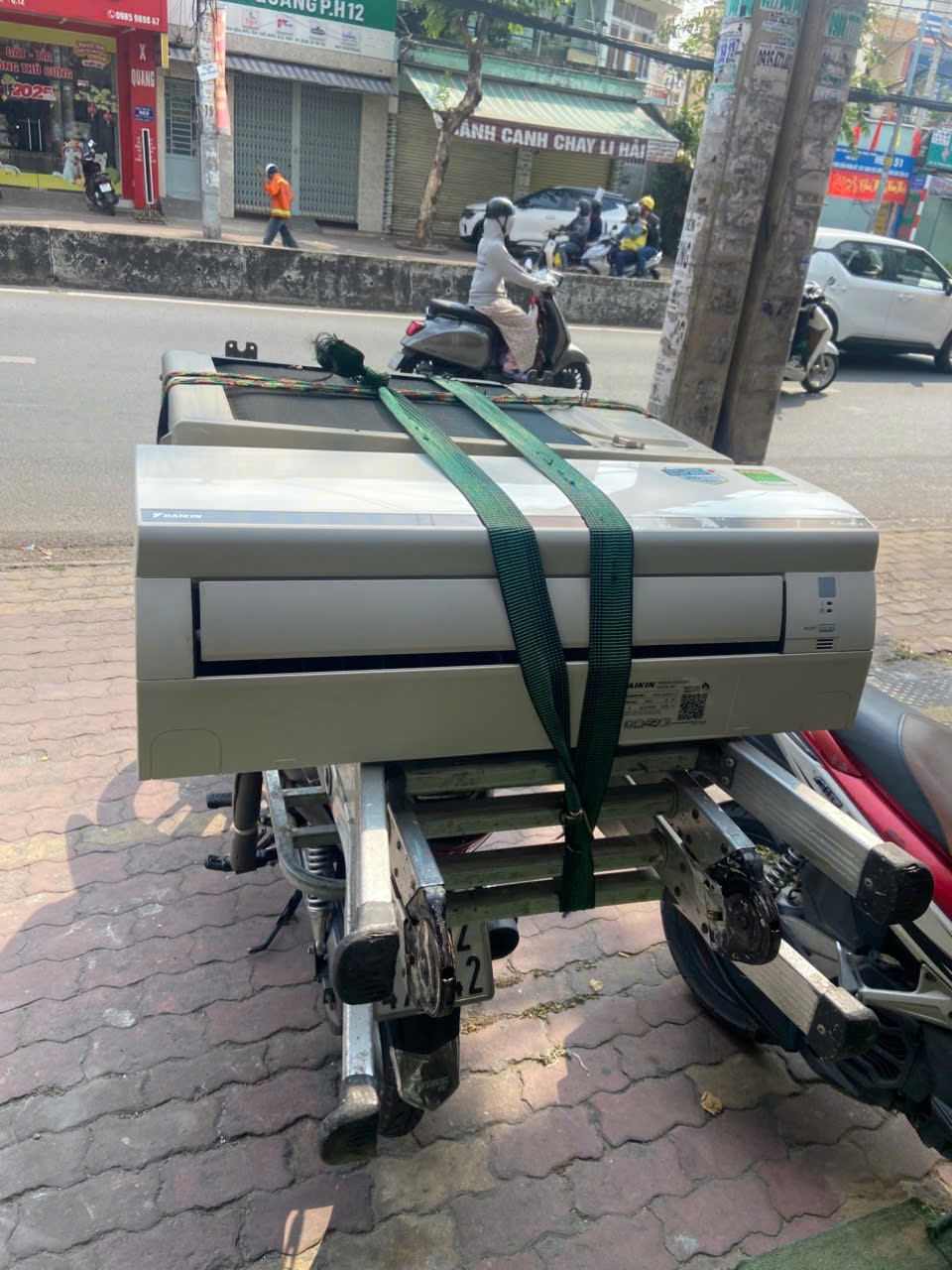 Địa Chỉ Thu Mua Máy Lạnh Cũ Quận Tân Phú Giá Cao - Có Mặt Ngay 15P