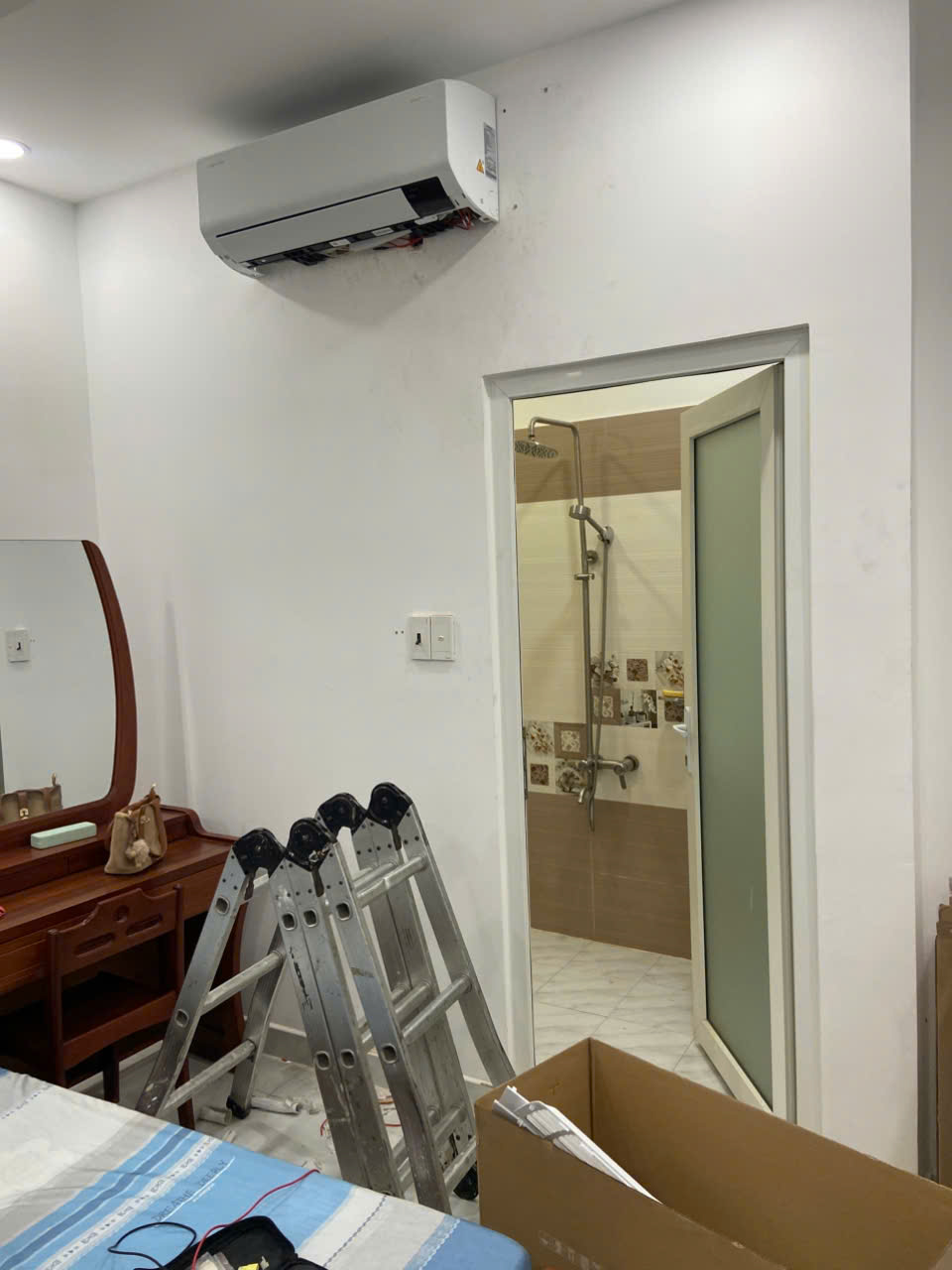 Sửa Máy Lạnh Inverter Tại Nhà Quận 6 Giá Rẻ, Phục Vụ 24/7