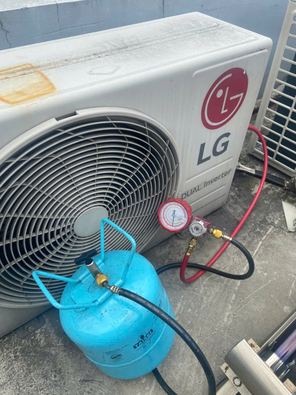 Sửa Máy Lạnh Quận 7 - Giải Pháp Phục Vụ Tận Tâm #TOP1