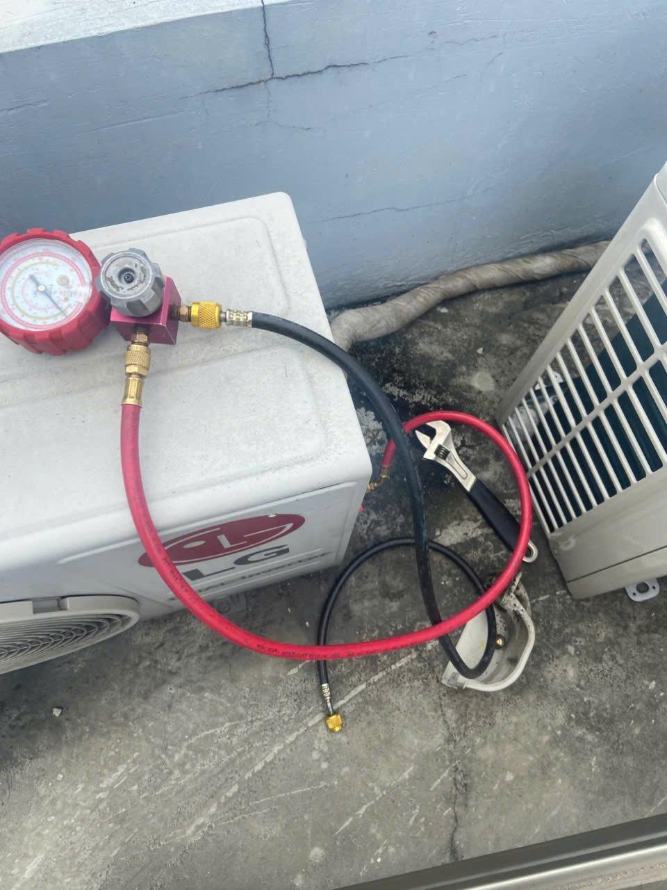 Sửa Chữa Máy Lạnh Quận 1 TPHCM -  Phục Vụ Nhanh, Giá Rẻ, Uy Tín 24/7