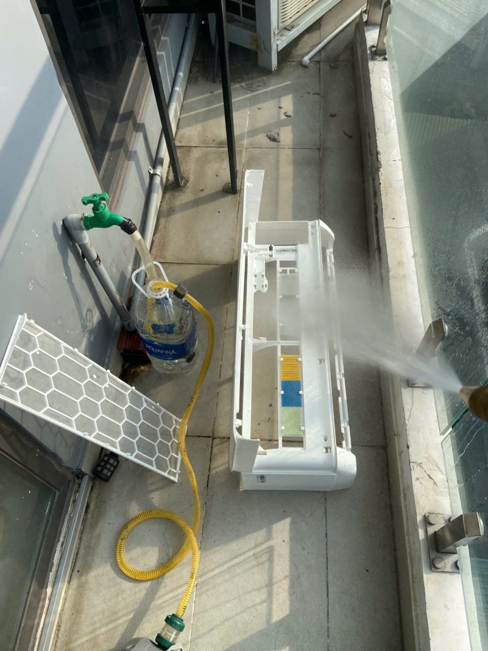 Bao Lâu Nên Vệ Sinh Máy Lạnh? Vệ Sinh Khi Nào Là Đúng Nhất