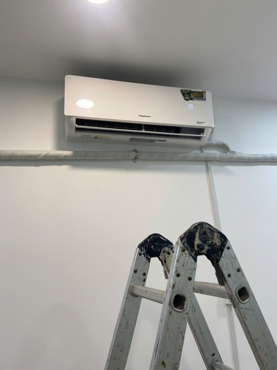 Bao Lâu Nên Vệ Sinh Máy Lạnh? Vệ Sinh Khi Nào Là Đúng Nhất