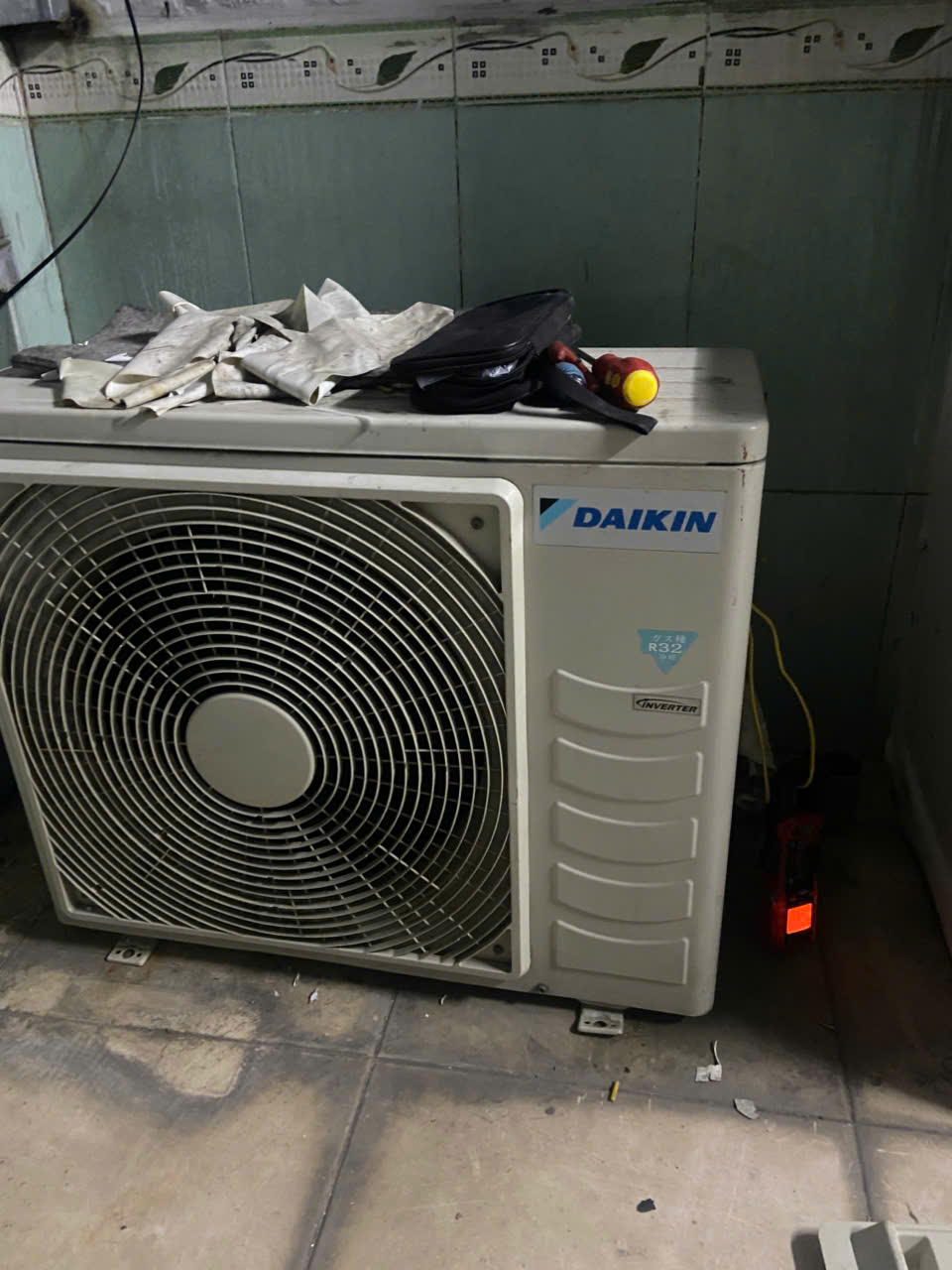 Sửa Máy Lạnh Quận Tân Bình - Giải Pháp Phục Hồi Điện Lạnh #TOP1