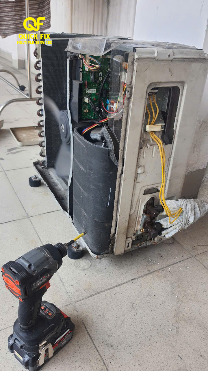 Thợ sửa máy lạnh gần đây Quận Tân Bình HCM ĐIỆN LẠNH QUICK FIX luôn đặt lợi ích và sự hài lòng của khách hàng lên hàng đầu - Uy tín – Chuyên nghiệp – Hiệu quả.