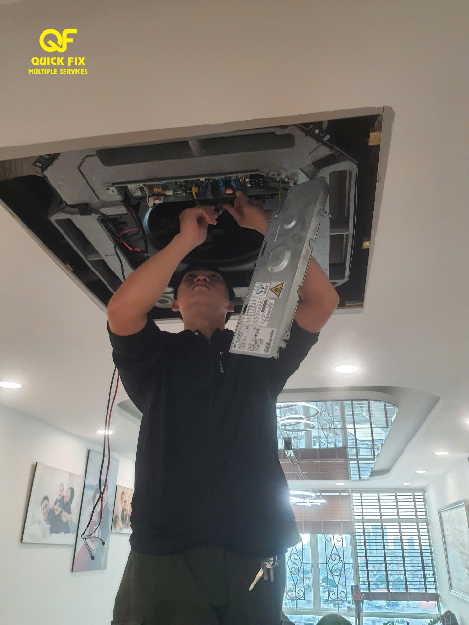 Không tự ý tháo lắp máy lạnh khi chưa có kinh nghiệm, tránh làm hỏng linh kiện.  #1 Gợi ý nơi sửa máy lạnh tại nhà ở Quận 4 hcm