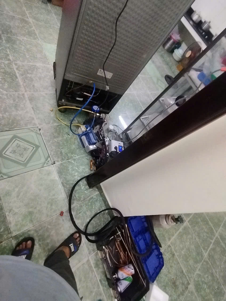 Dịch Vụ Sửa Tủ Lạnh Tại Nhà Quận Tân Phú – Nhanh Chóng, Giá Rẻ, Bảo Hành Uy Tín | ĐIỆN LẠNH QUICK FIX