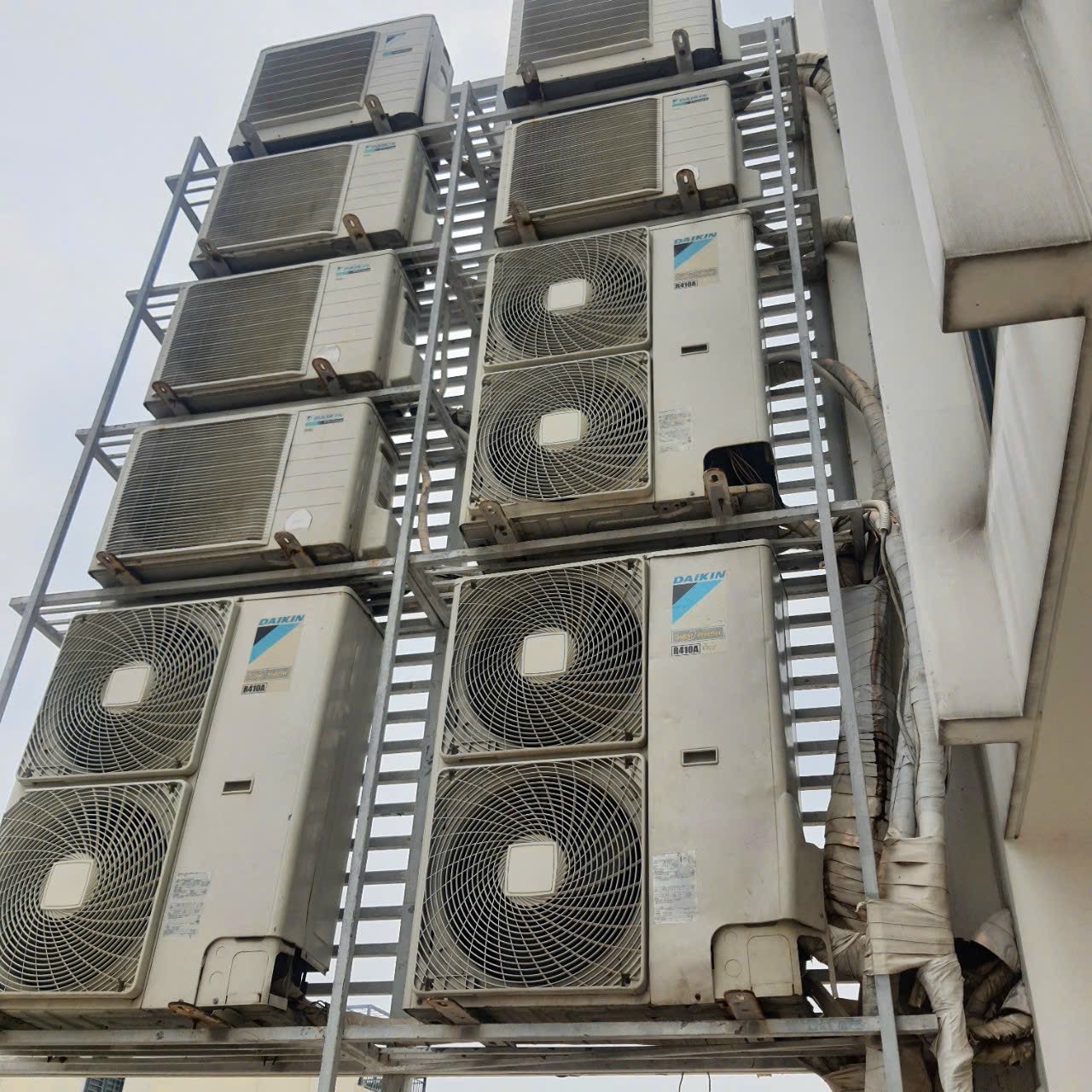 Dịch Vụ Thu Mua Máy Lạnh Cũ Quận 7 HCM 【Đại 0932.169.139】