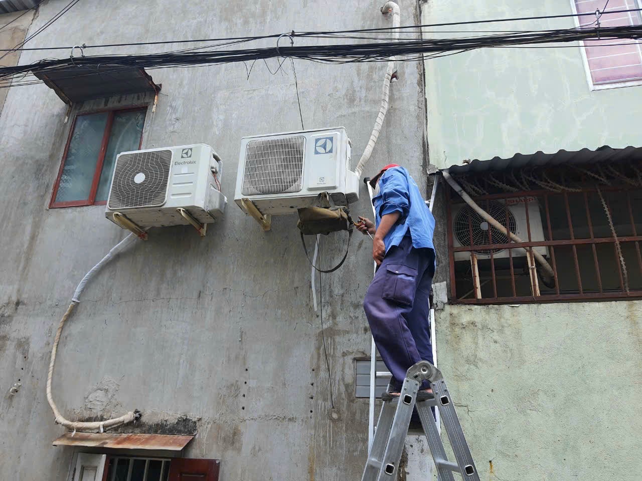 [ *& ] Thu Mua Máy Lạnh Cũ Quận 12 Giá Cao 【Đại 0932.169.139】