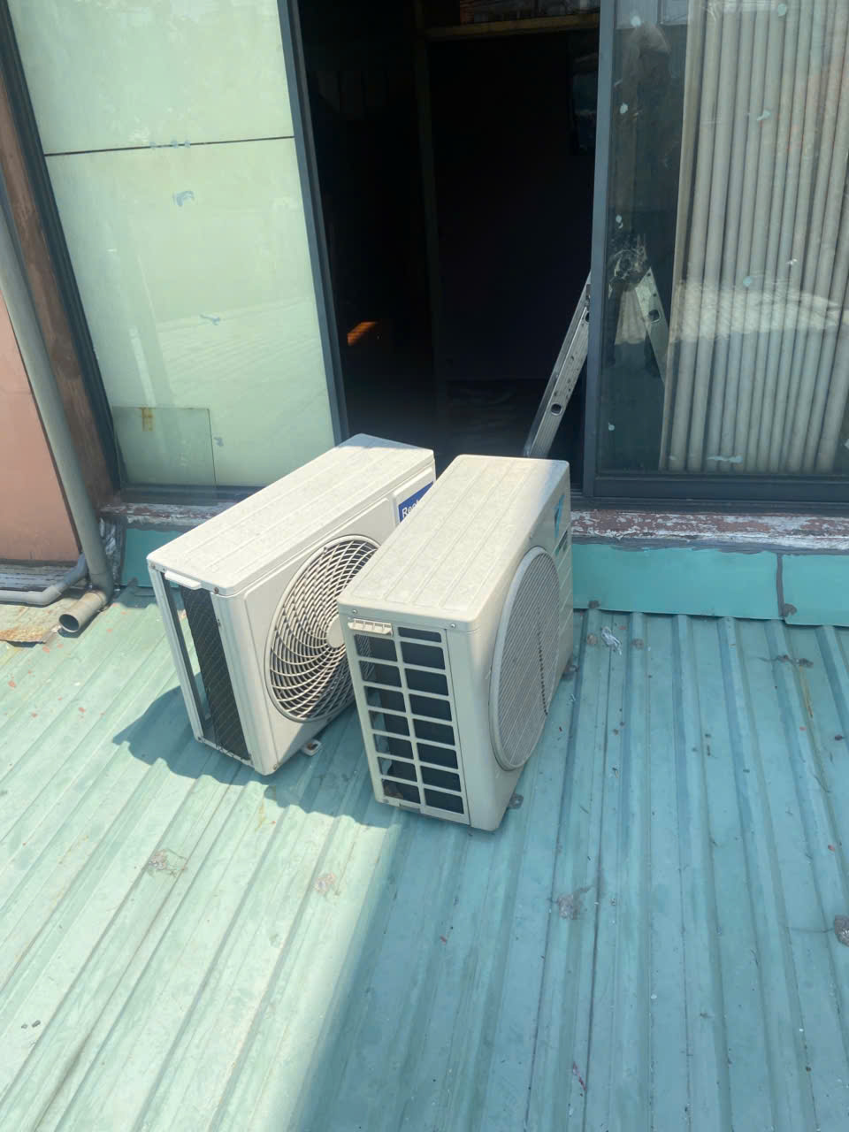 Thu Mua Máy Lạnh Cũ Quận Tân Bình - Giải Pháp Thanh Lý Nhanh #TOP1