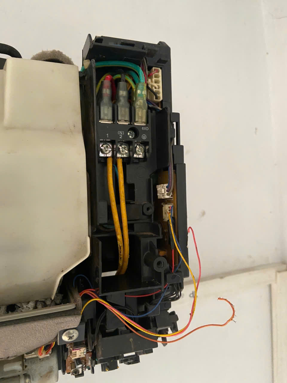Dịch vụ Sửa Máy Lạnh Quận Tân Phú Uy Tín, Nhanh Chóng – Giá Rẻ tại ĐIỆN LẠNH QUICK FIX