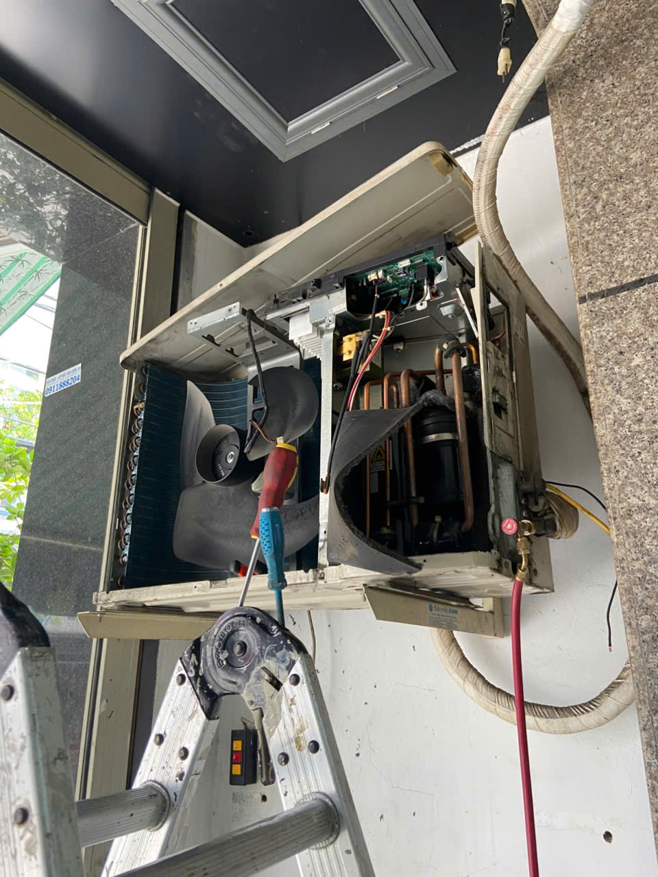 Đơn Vị Sửa Máy Lạnh Quận Tân Bình Giá Rẻ Tận Nơi, 0932.169.139 