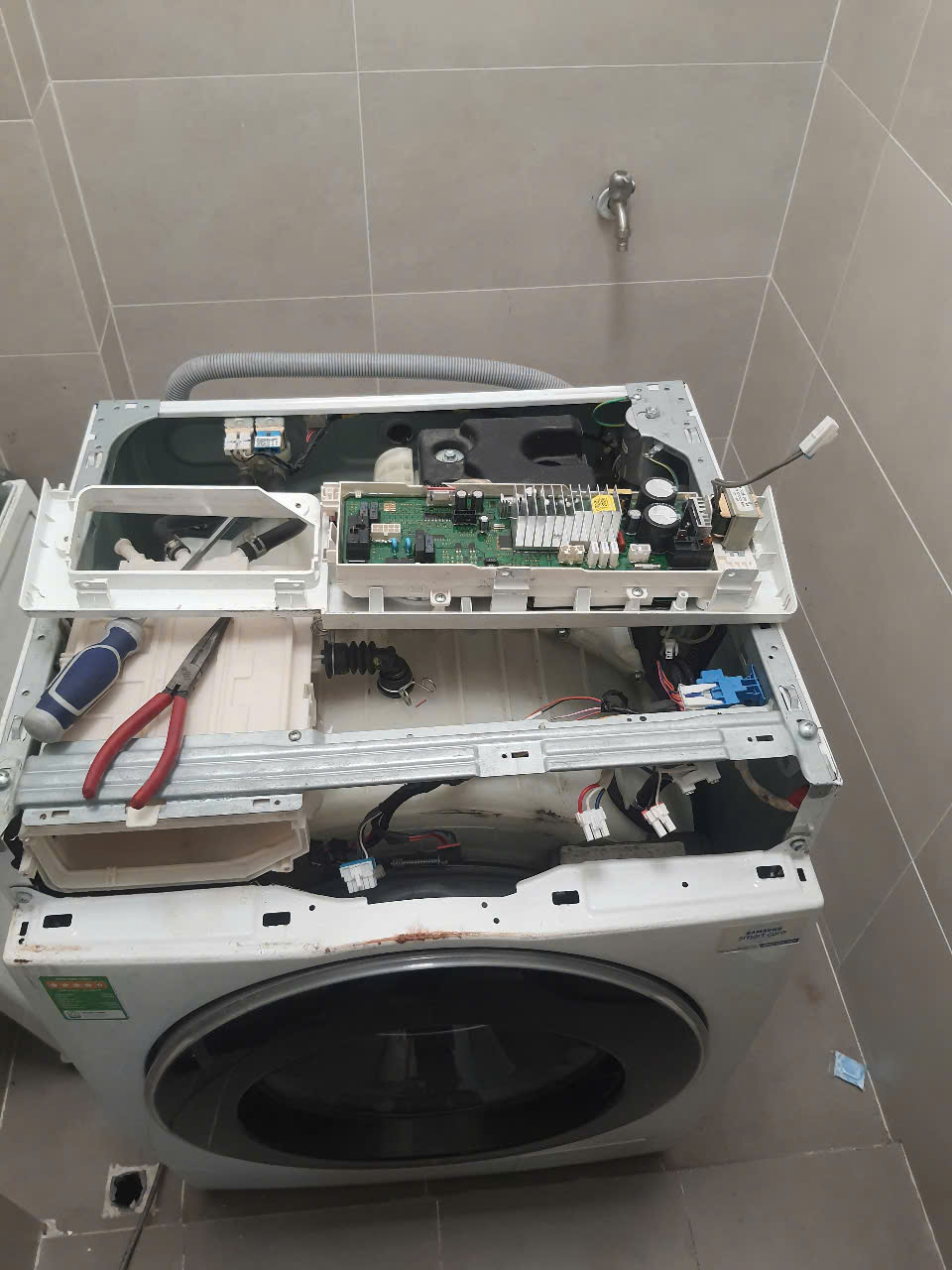 Vì Sao Chọn Điện Lạnh QUICK FIX? #1 Gọi Thợ Sửa Máy Giặt Quận Tân Phú tphcm | có mặt ngay sau 30 phút Thợ giỏi – Làm việc chuyên nghiệp
